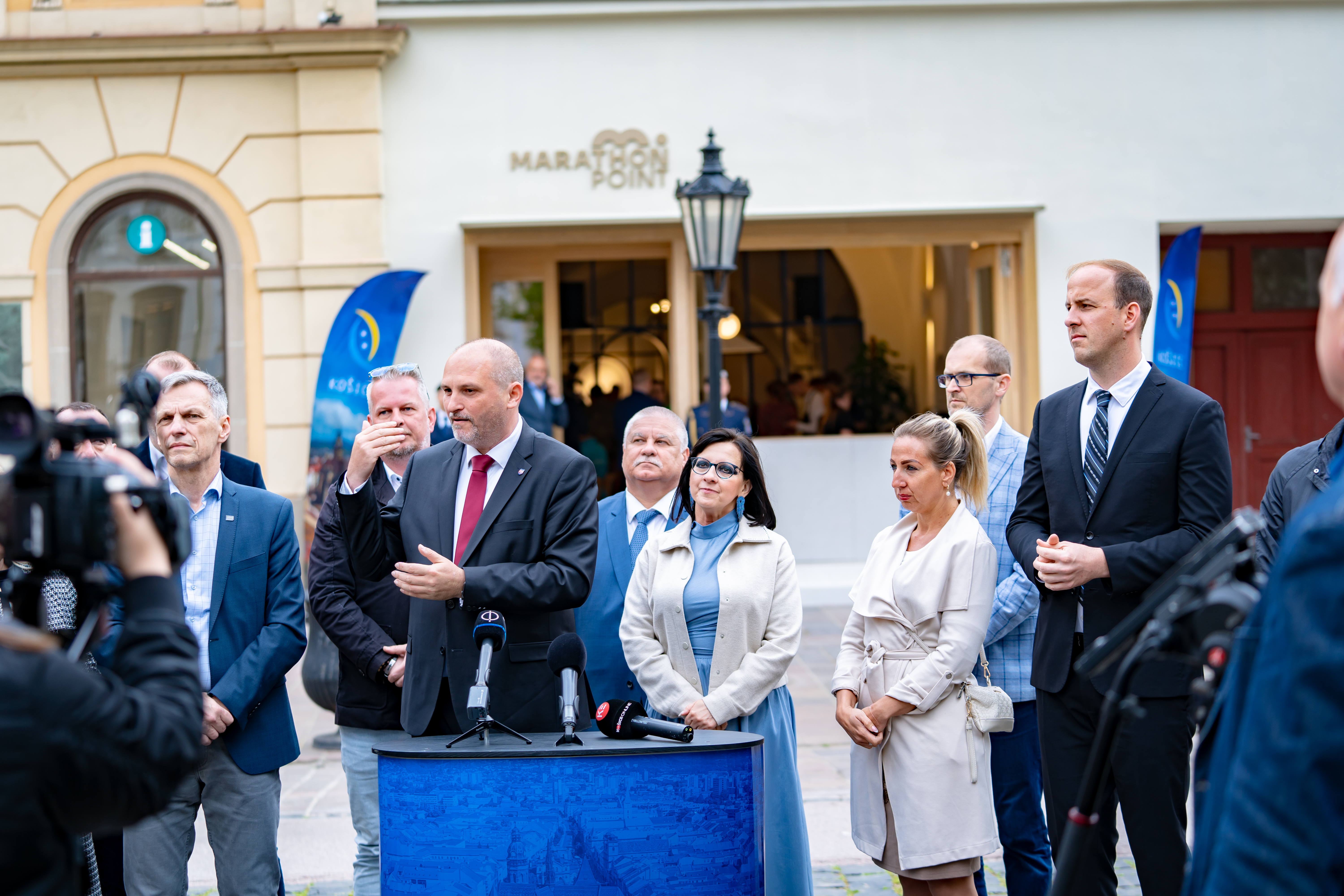 Slavnostne otvorenie stalej expozicie Medzinarodneho maratonu mieru-42